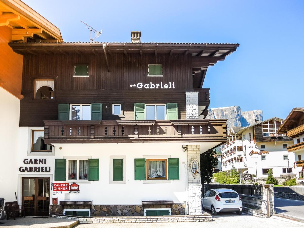 Garni Gabrieli Panzió Corvara In Badia Kültér fotó