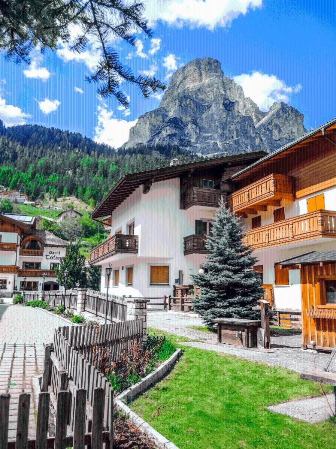 Garni Gabrieli Panzió Corvara In Badia Kültér fotó