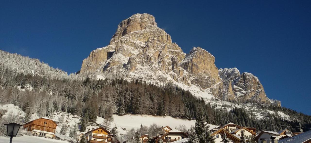 Garni Gabrieli Panzió Corvara In Badia Kültér fotó